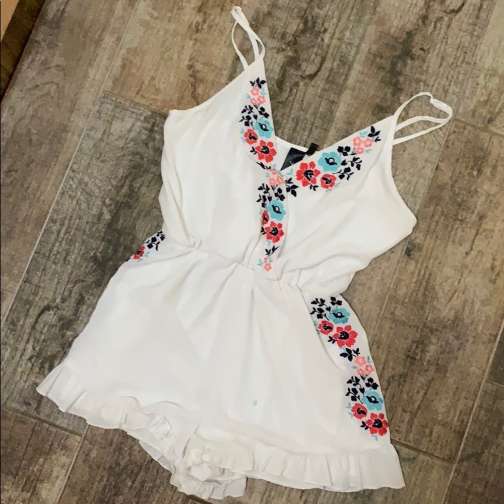 White romper, large